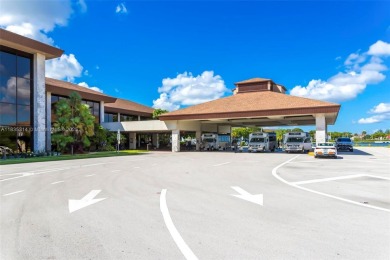 SEE IT BEFORE IT'S GONE! MOTIVATED SELLER! THE BUILDING HAS A on Flamingo Lakes Country Club in Florida - for sale on GolfHomes.com, golf home, golf lot