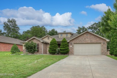Spacious and Functional Living in Briarbrook!
Step inside this on Briarbrook Golf Course in Missouri - for sale on GolfHomes.com, golf home, golf lot