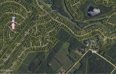 Level and buildable lot located in the amenity-filled community on The Hideout Golf in Pennsylvania - for sale on GolfHomes.com, golf home, golf lot