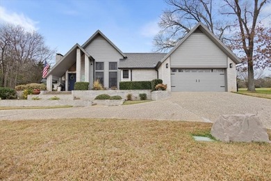 Welcome to this wonderful 3 bedroom, 2.5 bath home located on on Hide-A-Way Lake Golf Course in Texas - for sale on GolfHomes.com, golf home, golf lot