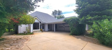 Entertaining or enjoying quiet moments, this expansive home on Gold Hills Golf Club in California - for sale on GolfHomes.com, golf home, golf lot