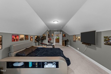 This stunning 5-bedroom, 4-bath home offers luxurious living on on The Neuse Golf Club in North Carolina - for sale on GolfHomes.com, golf home, golf lot