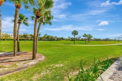 Fabulous 3 bed 3 bath court yard home ready to move in! on The Boca Country Club in Florida - for sale on GolfHomes.com, golf home, golf lot