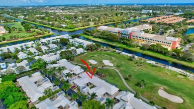 Fabulous 3 bed 3 bath court yard home ready to move in! on The Boca Country Club in Florida - for sale on GolfHomes.com, golf home, golf lot