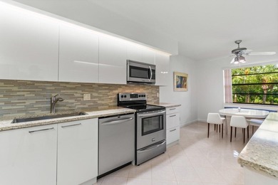 VIEWS, VIEWS, VIEWS! Wake up to sweeping lake and golf course on Hunters Run Golf and Country Club in Florida - for sale on GolfHomes.com, golf home, golf lot