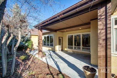 Come escape the prestigious Villas area of Banbury Meadows on BanBury Golf Club in Idaho - for sale on GolfHomes.com, golf home, golf lot