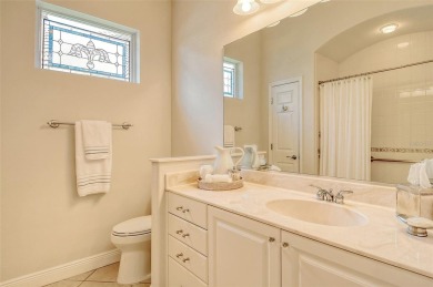 Discover effortless Florida living in this beautifully on Lakewood Ranch Golf and Country Club in Florida - for sale on GolfHomes.com, golf home, golf lot