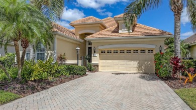 Discover effortless Florida living in this beautifully on Lakewood Ranch Golf and Country Club in Florida - for sale on GolfHomes.com, golf home, golf lot