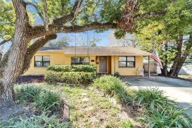 Ready for your personal touches and other updates. Perfect for on Babe Zaharias Golf Course in Florida - for sale on GolfHomes.com, golf home, golf lot