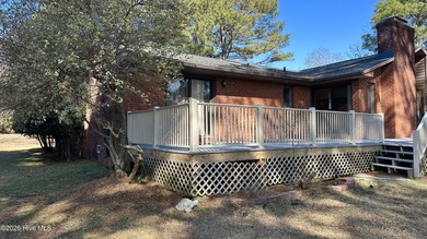 Welcome to this beautiful 3 BD, 2 Full BT home offering 2,151 on Harbour Point Golf Club in North Carolina - for sale on GolfHomes.com, golf home, golf lot