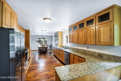 Golfers Delight you will love this 5 bedroom 3.5 bath on the on Stoneridge Golf Club in Idaho - for sale on GolfHomes.com, golf home, golf lot