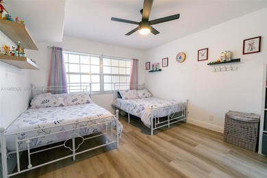 Seller offering up to $10,000 toward buyer's closing costs or on Oaks Country Club in Florida - for sale on GolfHomes.com, golf home, golf lot