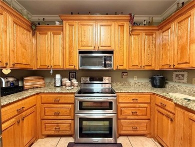 Featuring 4 bedrooms 2.5 baths offering 2,375 sq ft with open on Oak Wing Golf Course in Louisiana - for sale on GolfHomes.com, golf home, golf lot