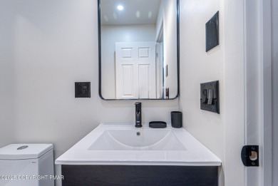 PRIMOSE RENOVATED CONTEMPORARY Completely Renovated 3BR 2 Full on Pocono Farms Country Club in Pennsylvania - for sale on GolfHomes.com, golf home, golf lot