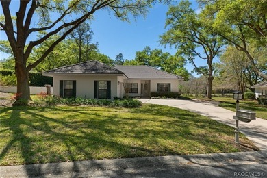 Rare cul-de-sac setting with 3.86 acres of adjoining on Black Diamond Ranch Golf Course in Florida - for sale on GolfHomes.com, golf home, golf lot
