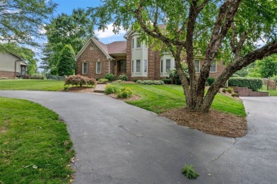 Located next to the prestigious Indian Hills Country Club, 161 on Indian Hills Country Club, Inc in Kentucky - for sale on GolfHomes.com, golf home, golf lot