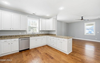 Welcome to Island living in Pleasant Point. This 3 bedroom 2 on  in South Carolina - for sale on GolfHomes.com, golf home, golf lot