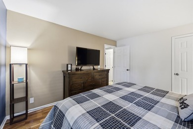 SPECTACULAR GOLF COURSE LOCATION! This sharp ranch-style on Fox Run Golf Links in Illinois - for sale on GolfHomes.com, golf home, golf lot