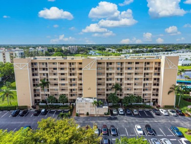 Beautifull completely renovated condo. Great lake views from the on Marina Lakes Golf Course in Florida - for sale on GolfHomes.com, golf home, golf lot