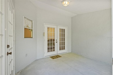 Under contract-accepting backup offers. Welcome to this on Lexington Oaks Golf Club in Florida - for sale on GolfHomes.com, golf home, golf lot