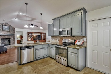 HUGE PRICE DROP.  This is such a nice home on the golf course on Pecan Plantation Country Club in Texas - for sale on GolfHomes.com, golf home, golf lot