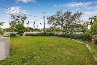 Exceptional Redevelopment Opportunity on Bayshore Blvd NE!! on The Renaisssance Vinoy Golf Club in Florida - for sale on GolfHomes.com, golf home, golf lot
