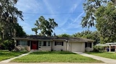 NO HOA!! Nestled in the heart of South Lakeland, this charming on Cleveland Heights Golf Course in Florida - for sale on GolfHomes.com, golf home, golf lot