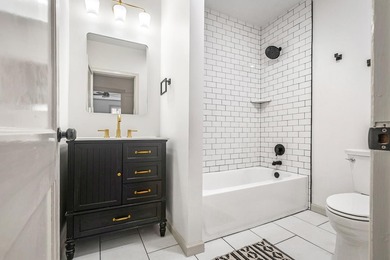 For Sale, Rent at $4,500 or Lease Purchase. This stunning 1941 on Capital City Country Club in Florida - for sale on GolfHomes.com, golf home, golf lot