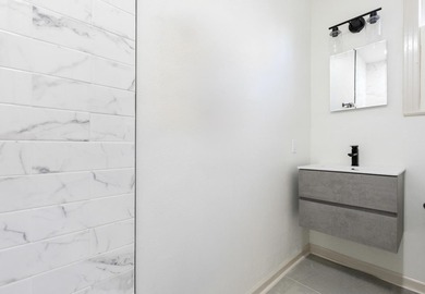 For Sale, Rent at $4,500 or Lease Purchase. This stunning 1941 on Capital City Country Club in Florida - for sale on GolfHomes.com, golf home, golf lot