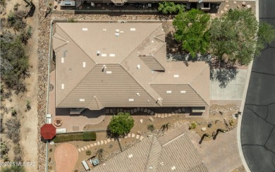 This is a MUST-SEE CUSTOM HILLSBORO floor plan home set up in on Heritage Highlands At Dove Mountain in Arizona - for sale on GolfHomes.com, golf home, golf lot