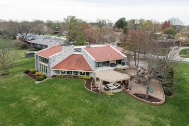 With 5 bedrooms and over 9000 finished square feet, this is one on Lincolnshire Fields Country Club in Illinois - for sale on GolfHomes.com, golf home, golf lot