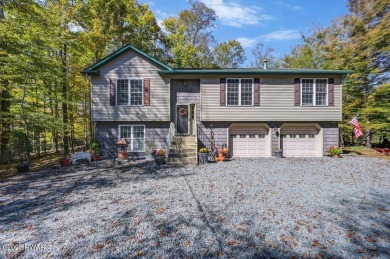 Beautifully Maintained Home on a Level Lot in The Hideout!This on The Hideout Golf in Pennsylvania - for sale on GolfHomes.com, golf home, golf lot