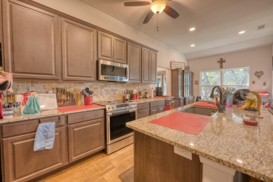 Beautiful custom-built 3-bedroom, 2-bath home with office on  in Texas - for sale on GolfHomes.com, golf home, golf lot