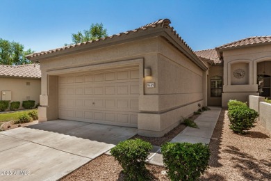 CHARMING Portofino Villa w/ 2 BEDROOMS + DEN in the GATED, ADULT on Oakwood Golf Club  in Arizona - for sale on GolfHomes.com, golf home, golf lot