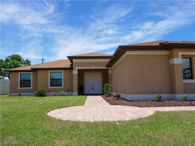 Welcome to your luxury oasis nestled in the northwest of the on Palmetto-Pine Country Club in Florida - for sale on GolfHomes.com, golf home, golf lot