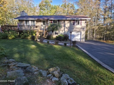 BEAUTIFUL TANGLWOOD LAKES RAISED RANCH AT LAKE WALLENPAUPACK! on Paupack Hills Golf and Country Club in Pennsylvania - for sale on GolfHomes.com, golf home, golf lot