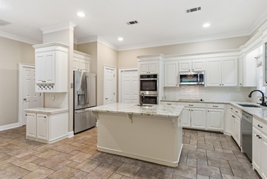 Large custom home in the highly desirable Canebrake subdivision on Canebrake Country Club in Mississippi - for sale on GolfHomes.com, golf home, golf lot