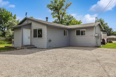 Beautifully remodeled 3-bed, 1-bath country home on  1/2  acre on Twin Falls Municipal Golf Course in Idaho - for sale on GolfHomes.com, golf home, golf lot