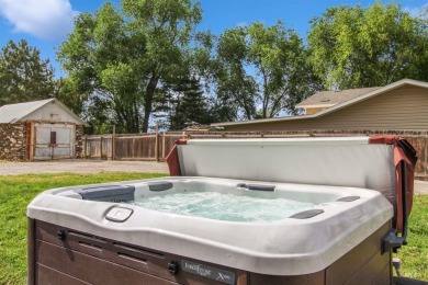 Beautifully remodeled 3-bed, 1-bath country home on  1/2  acre on Twin Falls Municipal Golf Course in Idaho - for sale on GolfHomes.com, golf home, golf lot