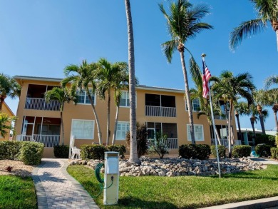 A BOATER'S LIFE COULD BE YOUR DREAM COME TRUE IN THIS BEAUTIFUL on Saint Andrews South Golf Club in Florida - for sale on GolfHomes.com, golf home, golf lot