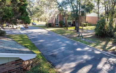 Spacious 4 bedroom 3 bath Condo at Lake City Country Clubmunity on Country Club At Lake City in Florida - for sale on GolfHomes.com, golf home, golf lot