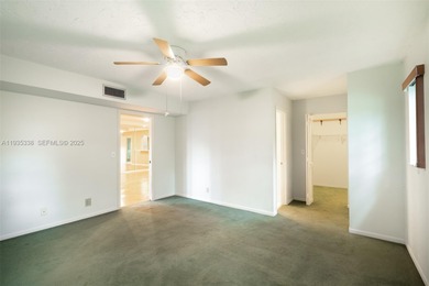 Welcome to this spacious corner 2-bedroom, 2-bath residence on Hollybrook Golf and Tennis Club  in Florida - for sale on GolfHomes.com, golf home, golf lot