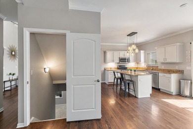 Don't miss out on the opportunity to enjoy easy living in this on Mill Creek Golf Club in Illinois - for sale on GolfHomes.com, golf home, golf lot
