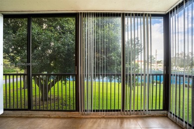 Welcome to this spacious corner 2-bedroom, 2-bath residence on Hollybrook Golf and Tennis Club  in Florida - for sale on GolfHomes.com, golf home, golf lot