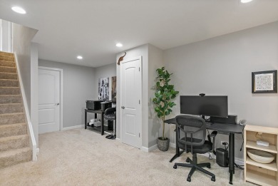 Don't miss out on the opportunity to enjoy easy living in this on Mill Creek Golf Club in Illinois - for sale on GolfHomes.com, golf home, golf lot