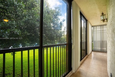 Welcome to this spacious corner 2-bedroom, 2-bath residence on Hollybrook Golf and Tennis Club  in Florida - for sale on GolfHomes.com, golf home, golf lot