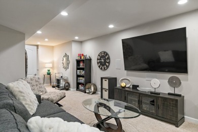 Don't miss out on the opportunity to enjoy easy living in this on Mill Creek Golf Club in Illinois - for sale on GolfHomes.com, golf home, golf lot