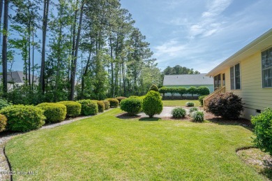 Adorable home maintained for years by the original owner on Meadowlands Golf Club in North Carolina - for sale on GolfHomes.com, golf home, golf lot