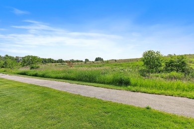 Don't miss out on the opportunity to enjoy easy living in this on Mill Creek Golf Club in Illinois - for sale on GolfHomes.com, golf home, golf lot