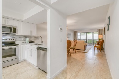 Welcome to your dream condo or ideal investment property! on PGA National Golf Club in Florida - for sale on GolfHomes.com, golf home, golf lot